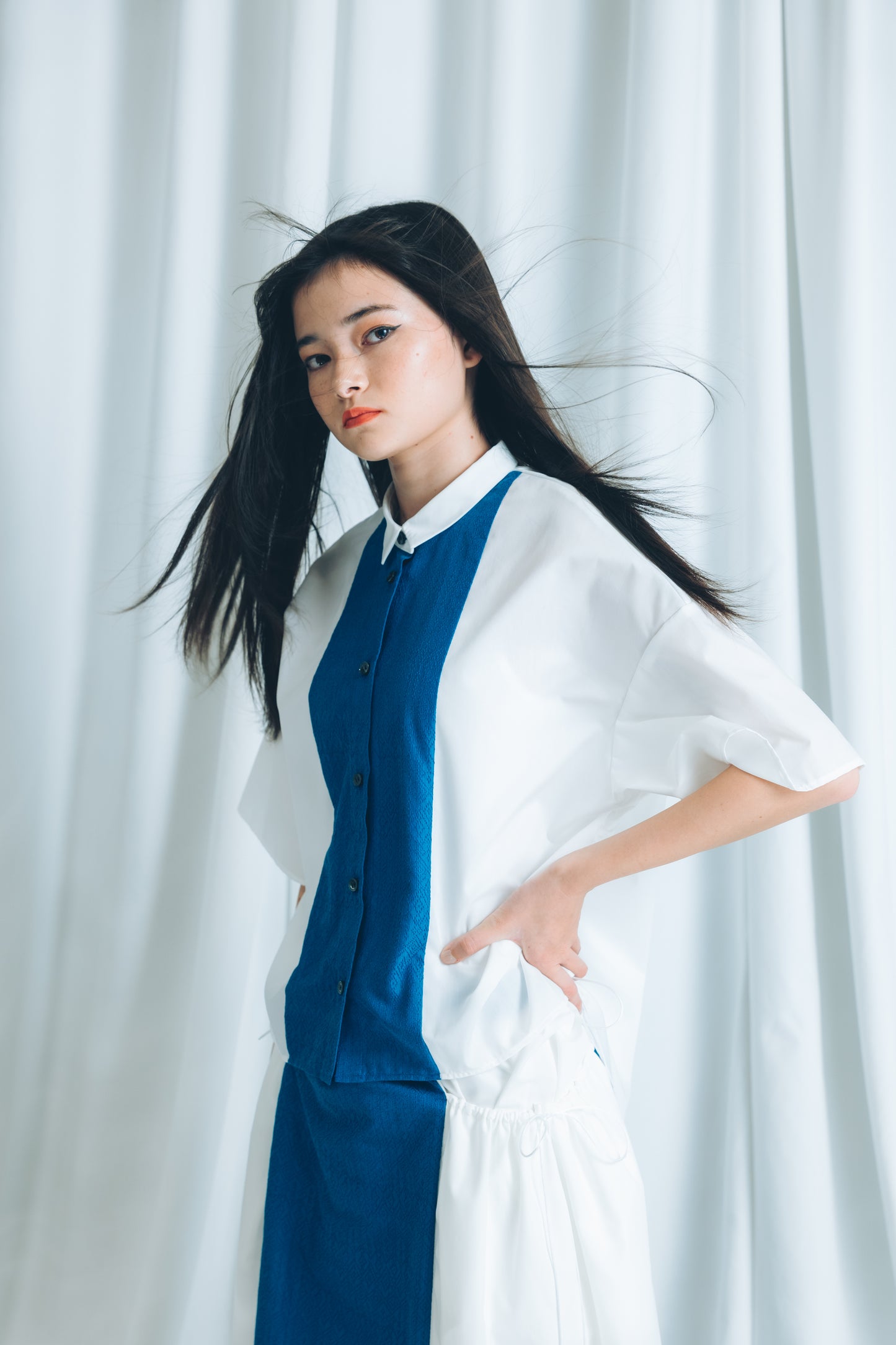 【YOAKE】 ドロストシャツ(White)