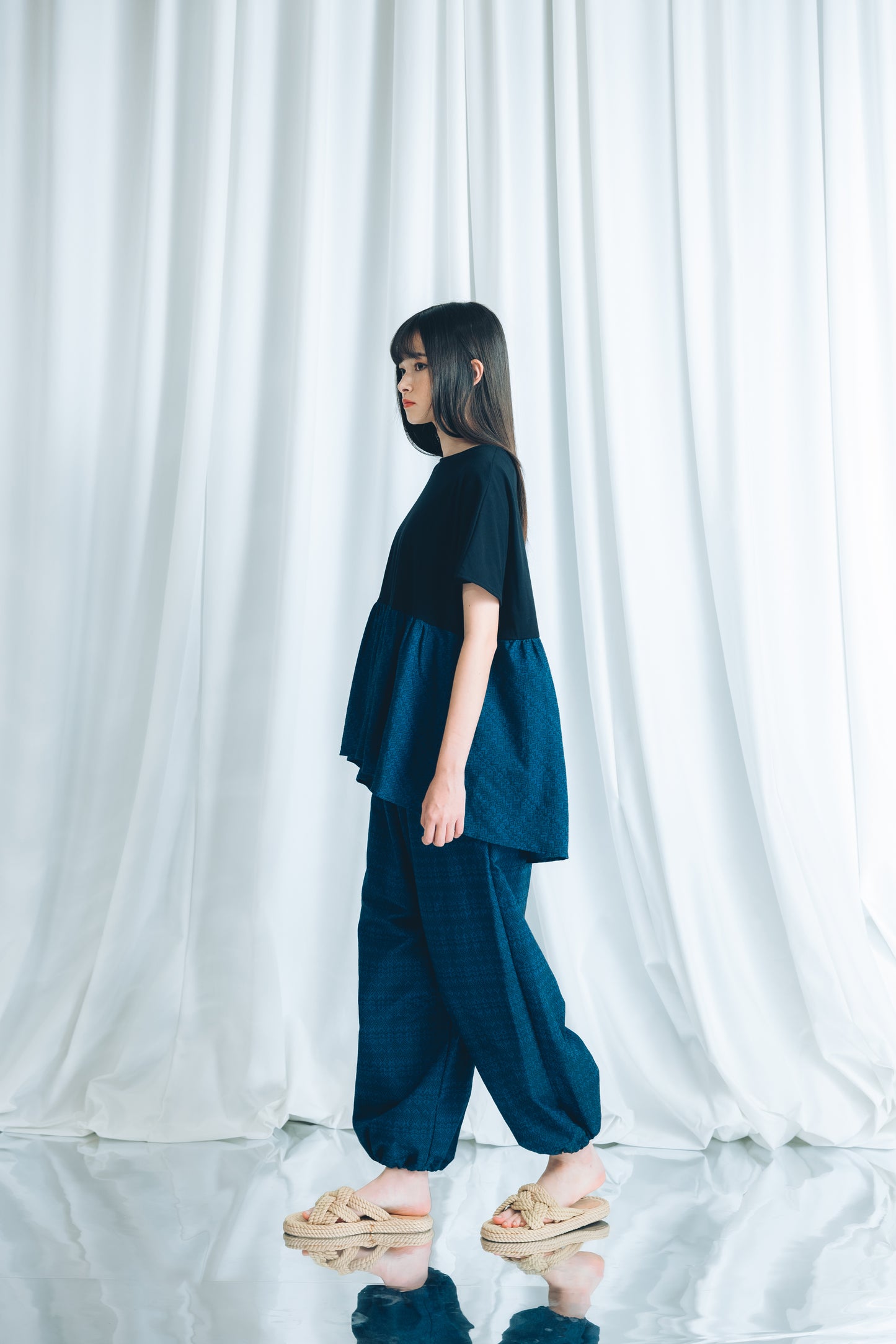 【YOAKE】 ギャザーTOPS(Black×Navy)