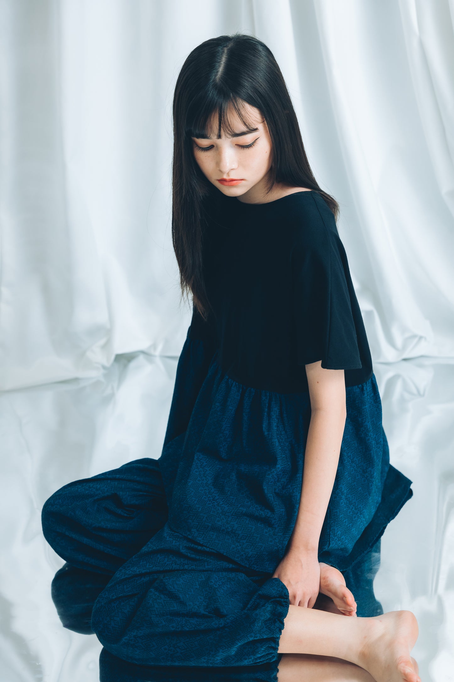 【YOAKE】 ギャザーTOPS(Black×Navy)