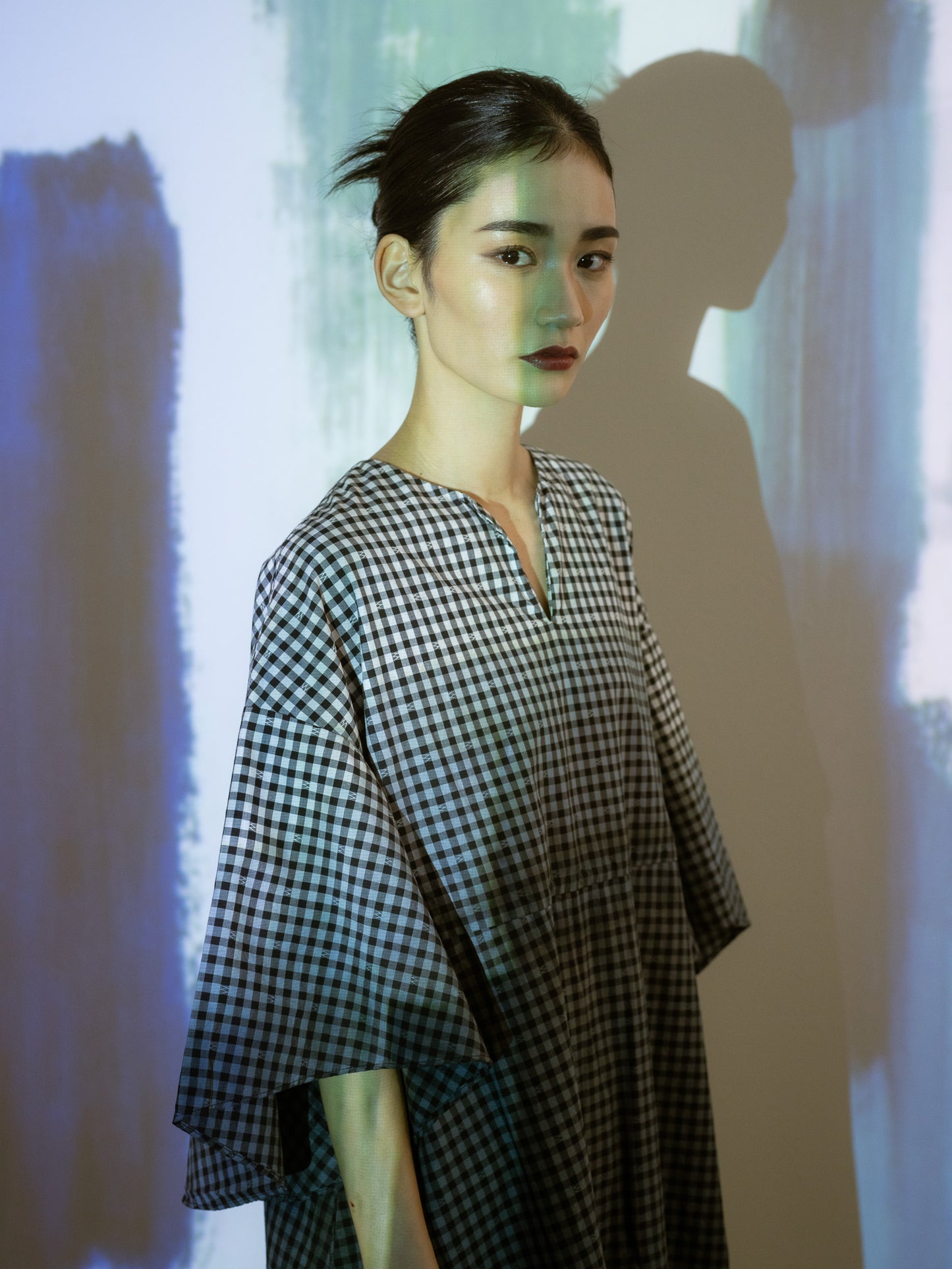 【YOAKE】フレア袖ワンピース( Navy check gradation )