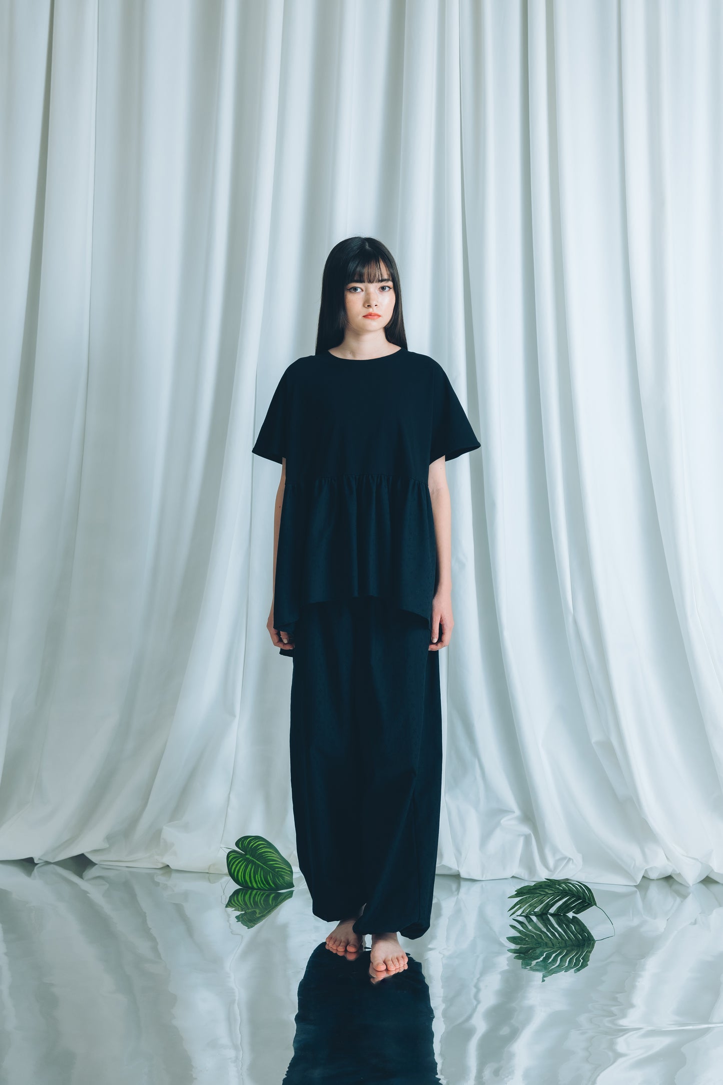【YOAKE】 ギャザーTOPS(Black×Black)