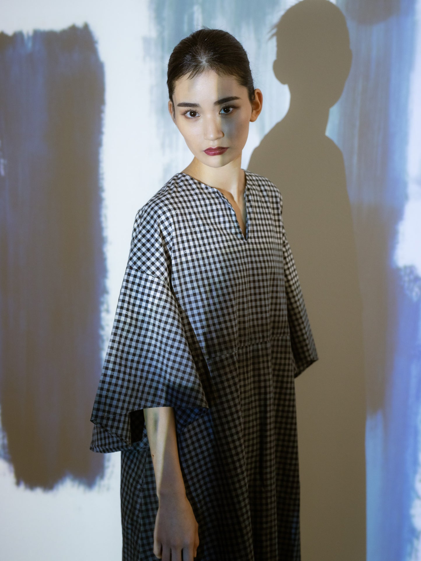 【YOAKE】フレア袖ワンピース( Navy check gradation )
