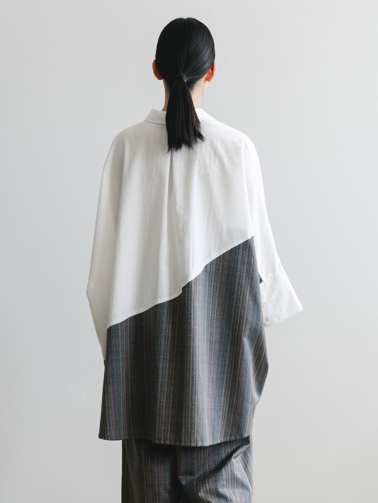 【YOAKE】2WAY長袖シャツチュニック (White×Gray)