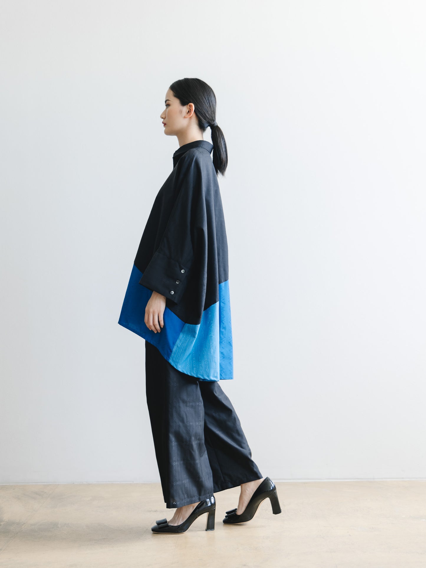 【YOAKE】2WAY長袖シャツチュニック (Black×Blue)