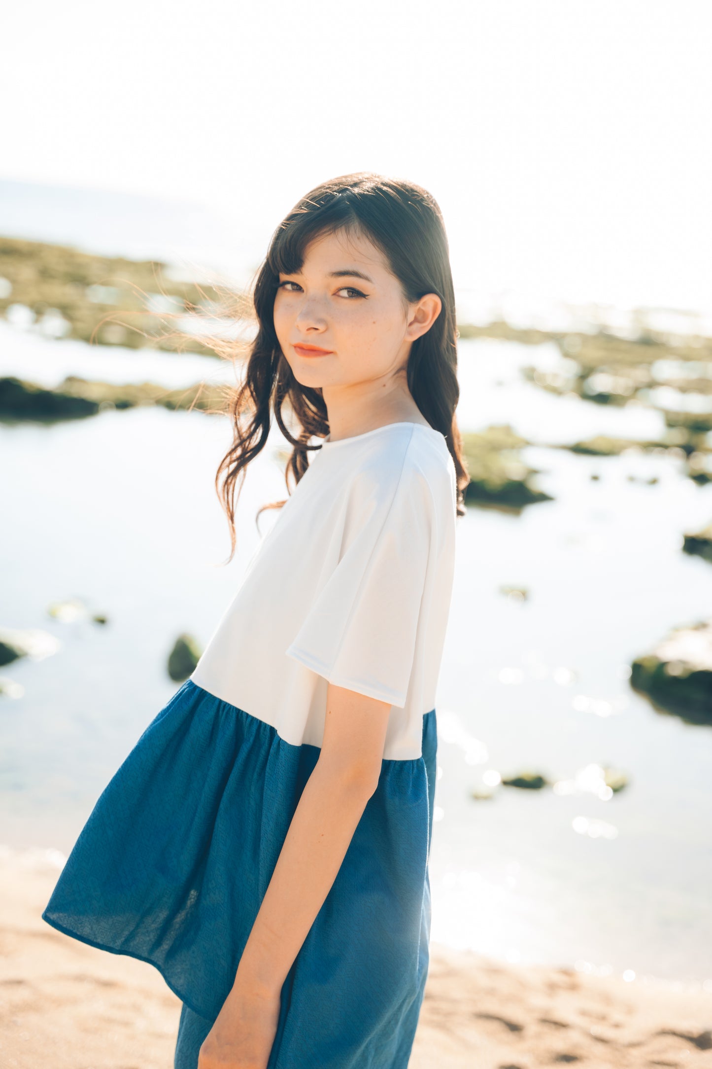 【YOAKE】 ギャザーTOPS(White×Blue)