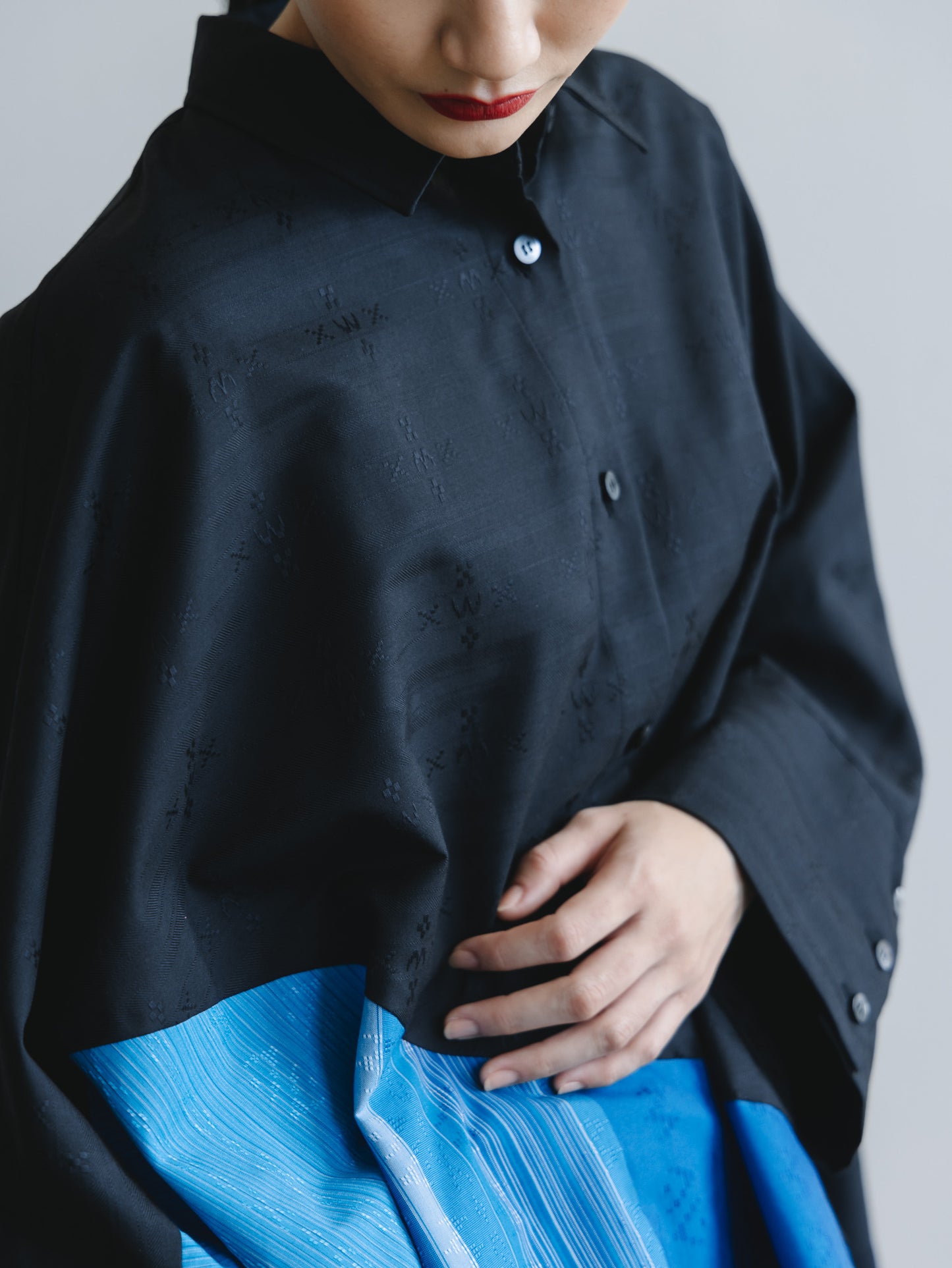 【YOAKE】2WAY長袖シャツチュニック (Black×Blue)