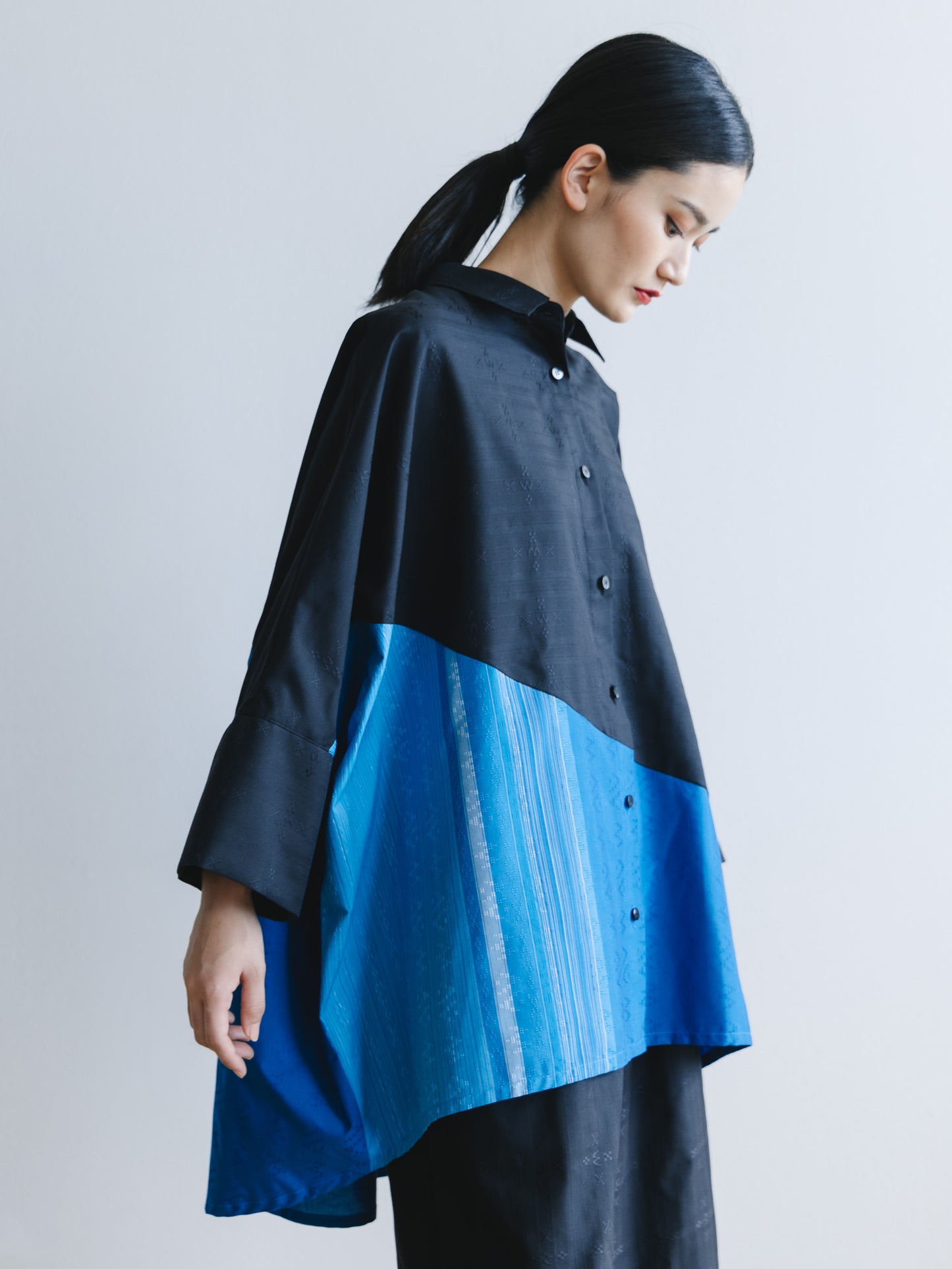 【YOAKE】2WAY長袖シャツチュニック (Black×Blue)