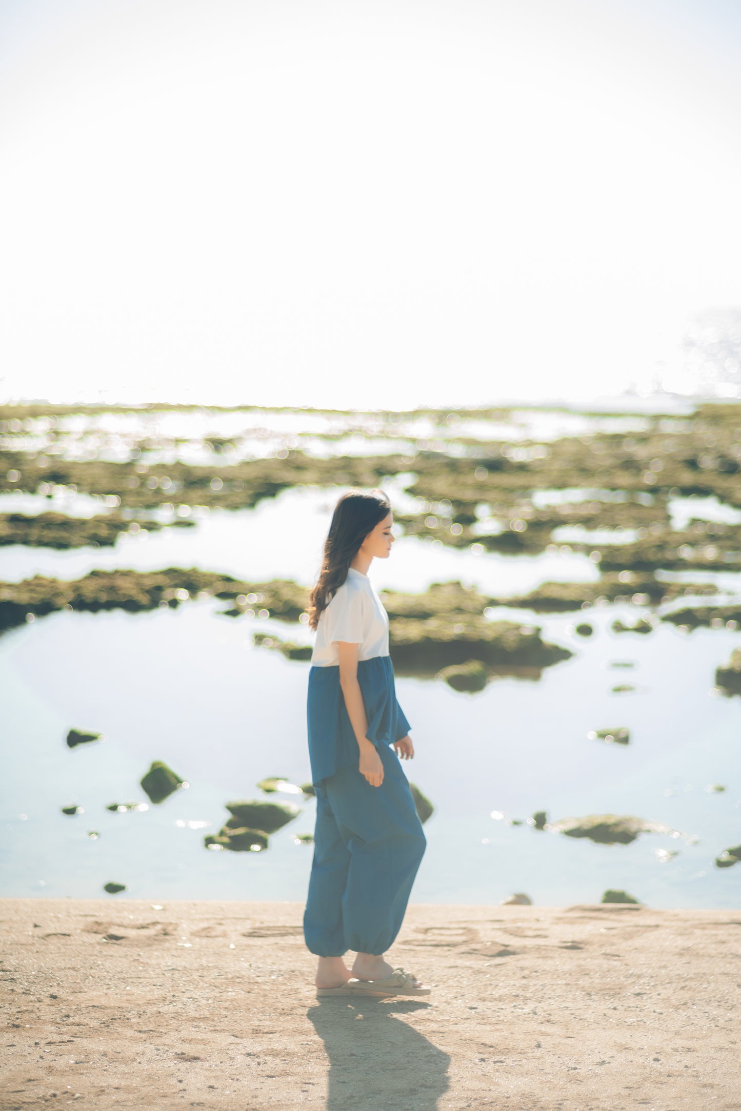 【YOAKE】 ギャザーTOPS(White×Blue)