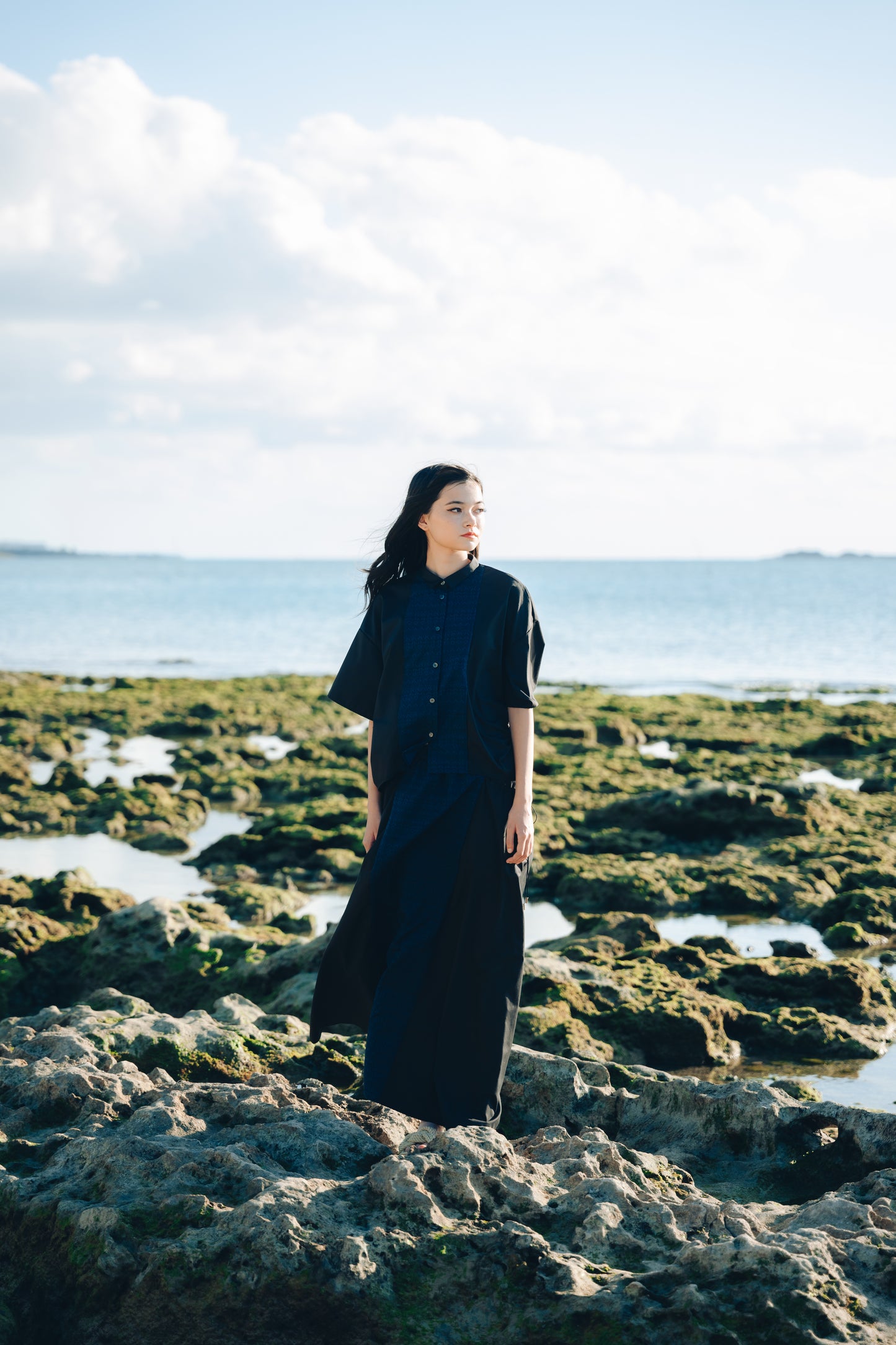 【YOAKE】 ドロストシャツ(Black)