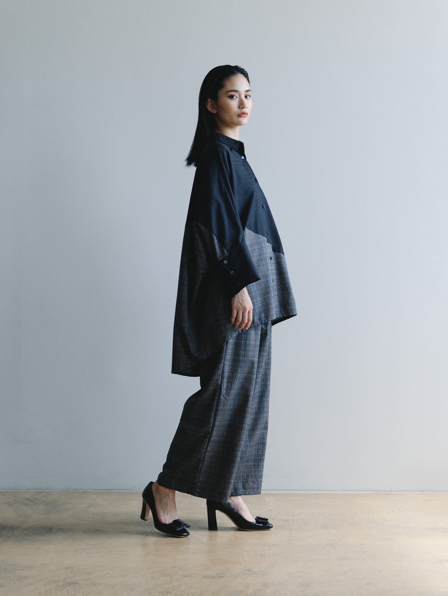 【YOAKE】2WAY長袖シャツチュニック (Black×Gray)