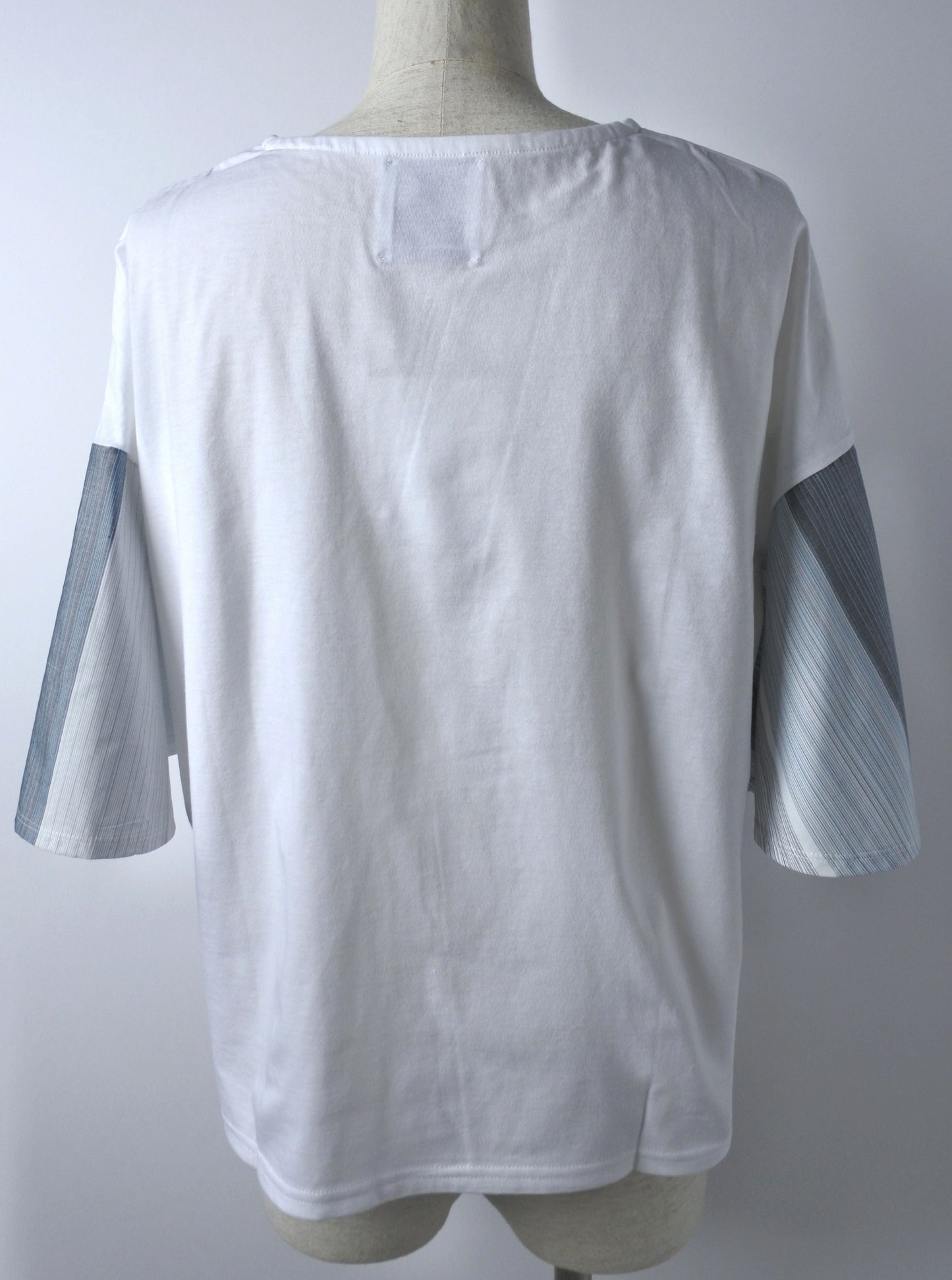 【YOAKE】フレア袖Tシャツ