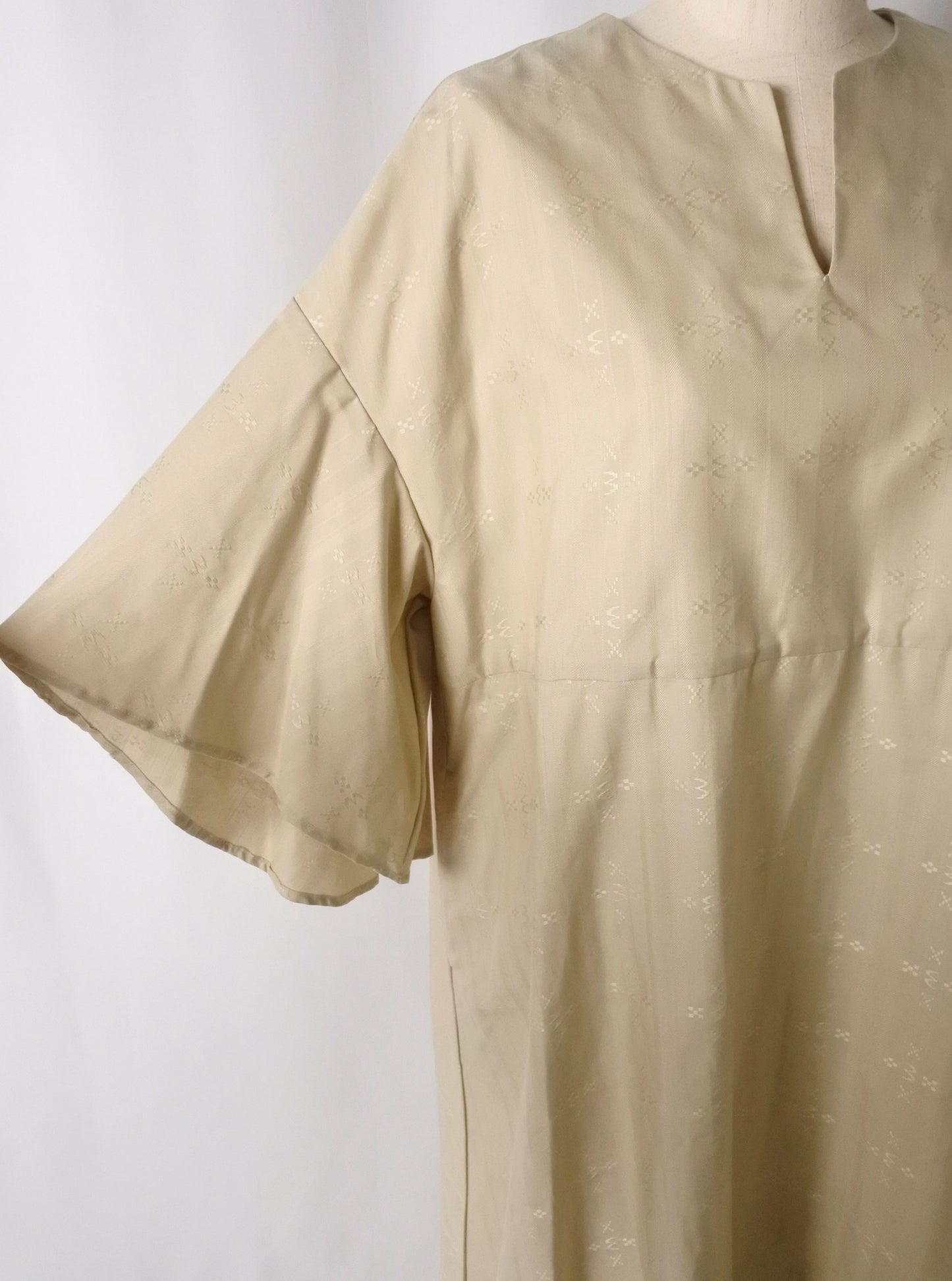【YOAKE】フレア袖ワンピース( Beige)