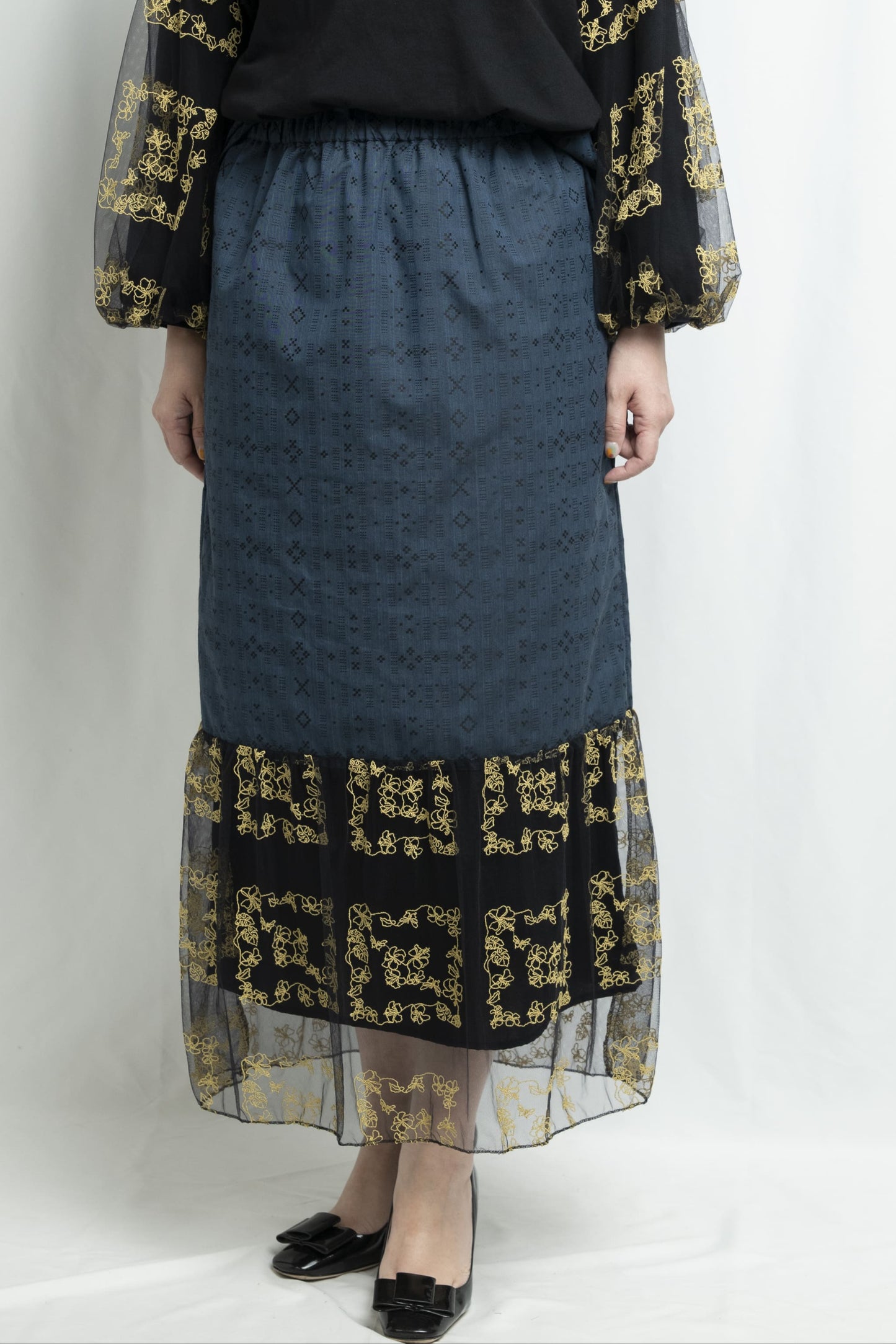 【YOAKE】チュール刺繍ロングスカート (Navy)