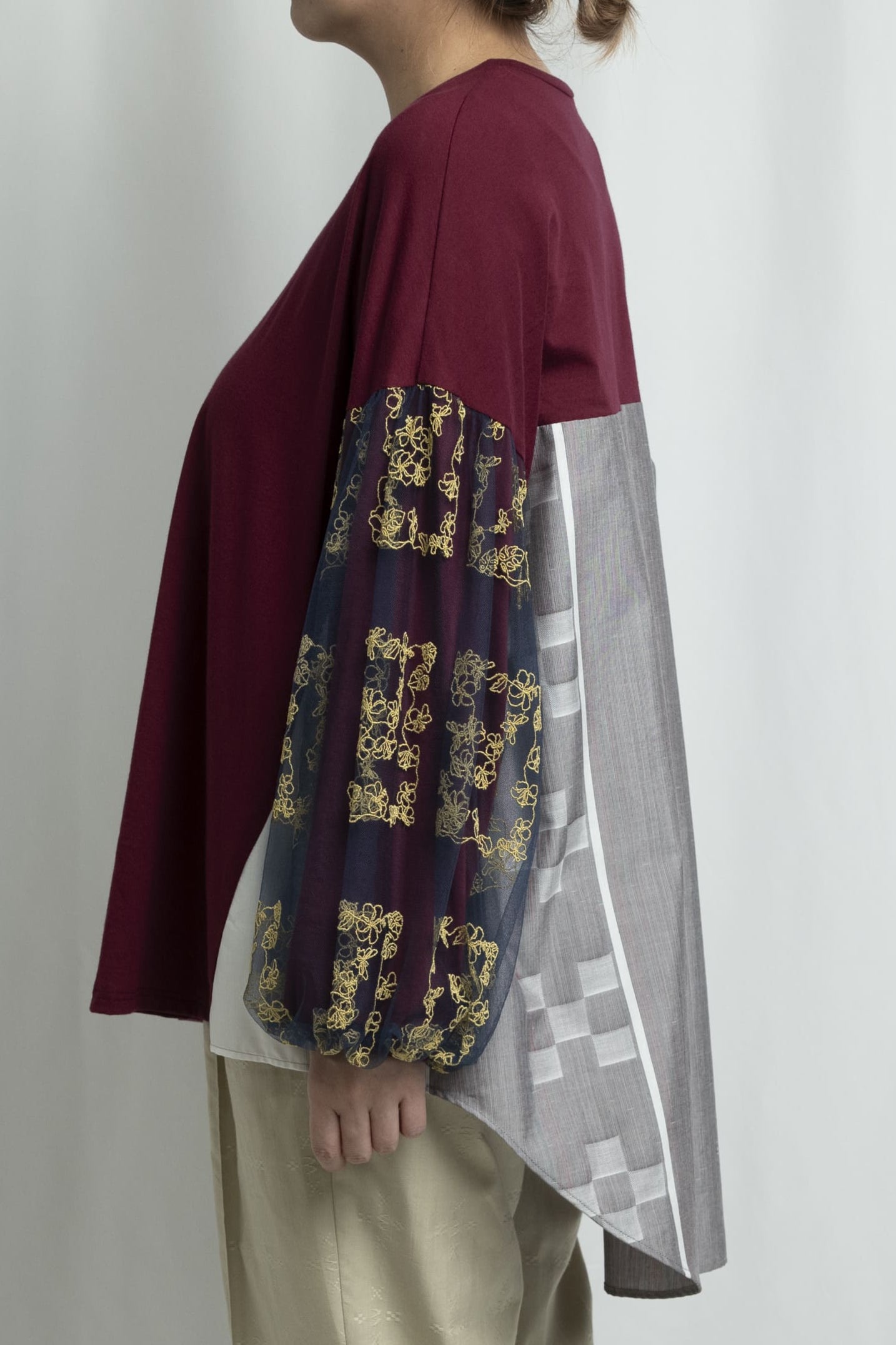 【YOAKE】チュール刺繍パフスリーブチュニック (Wine red)