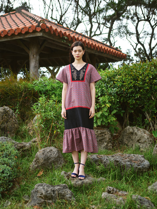 【YOAKE】刺繍ワンピース