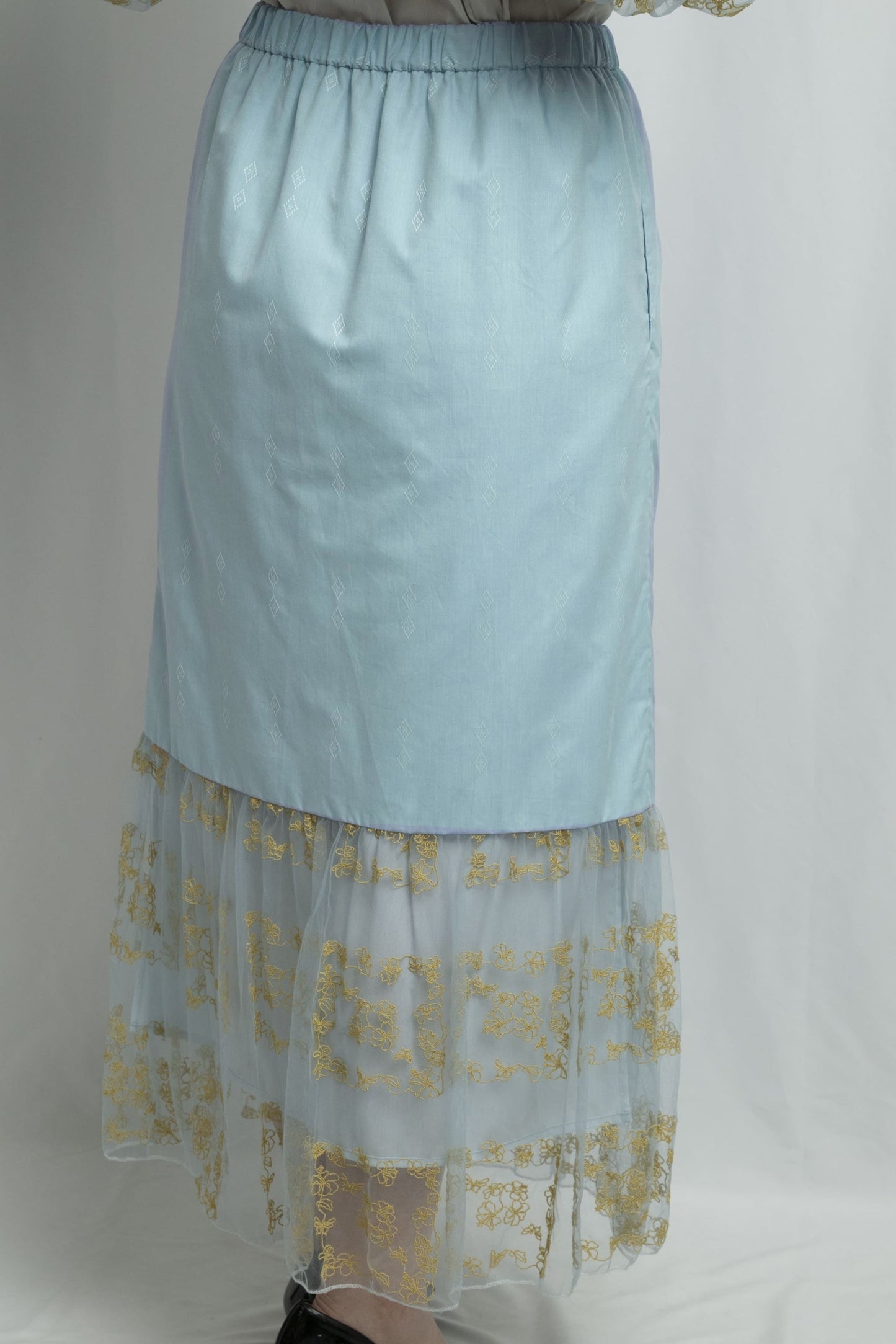 【YOAKE】チュール刺繍ロングスカート (Light blue)